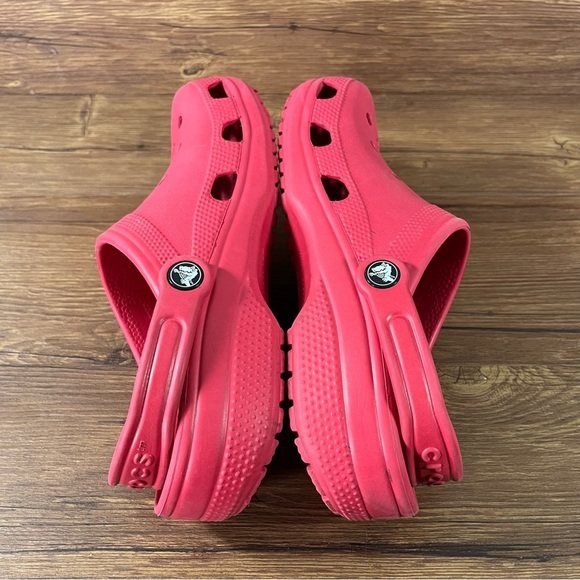 CROCS Classic Slip-On Clogs Women’s Size 8 Shoes - Picture 3 of 9